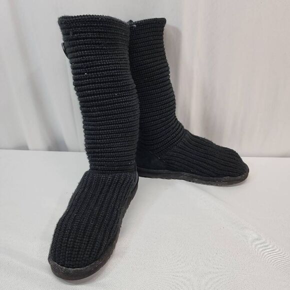 UGG Australia Size 6 Women’s Black Cardy Knit Button Boots - Picture 2 of 9